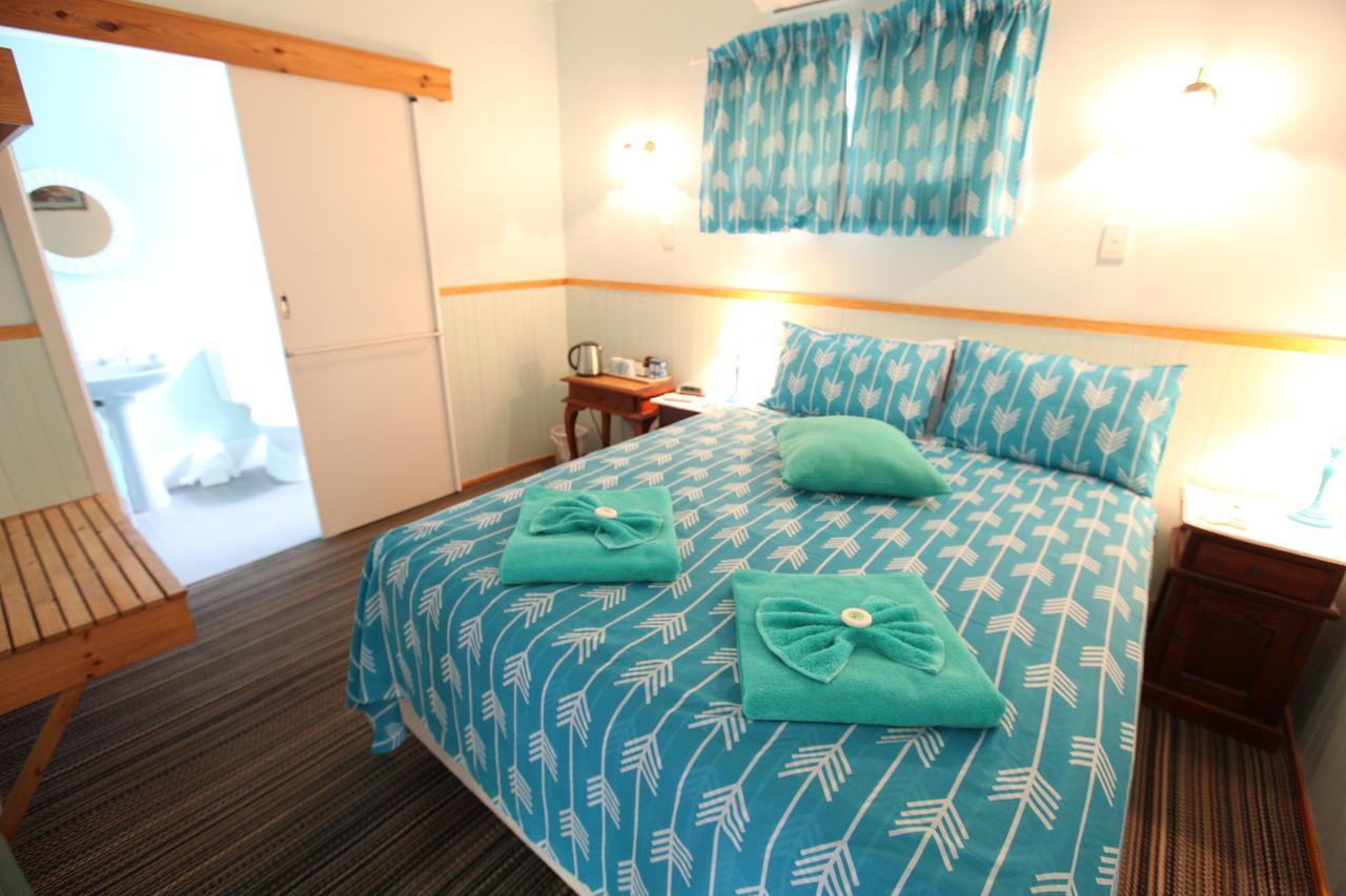 Jacaranda Guest House Бъселтън Екстериор снимка